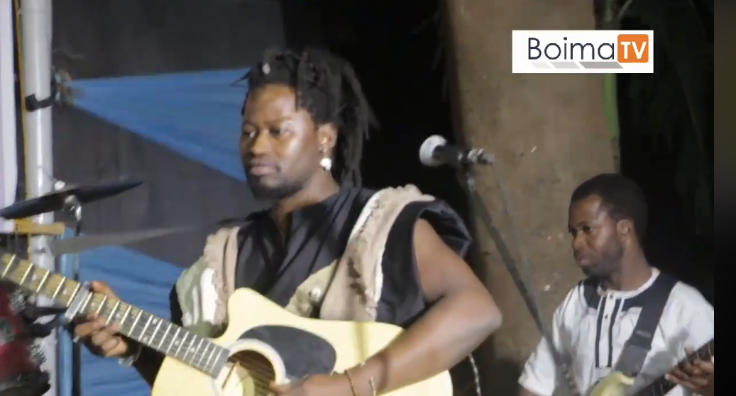 Musique Sékouba KOITA dit SAKO WANA a présenté son tout premier album à la presse le 26 février 2020. Un album de 11 titres riche en couleurs.