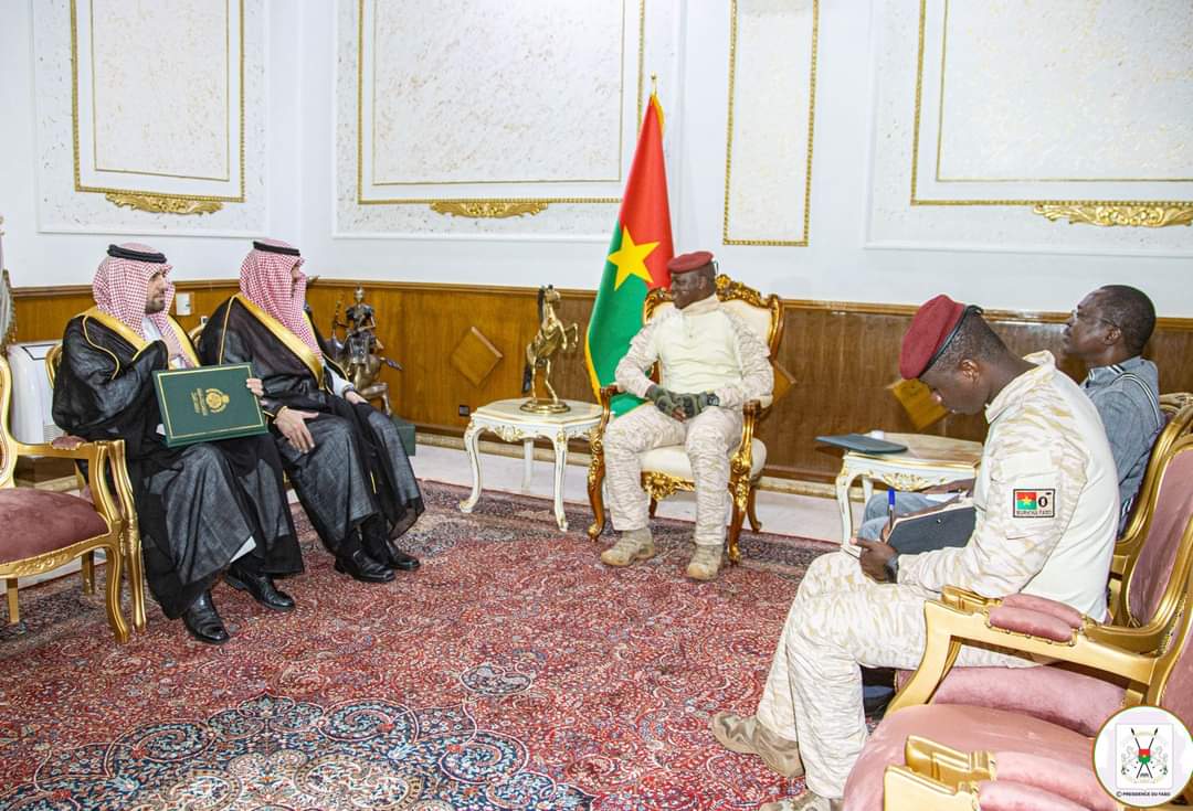 BURKINA FASO | COOPÉRATION : L’AMBASSADEUR D’ARABIE SAOUDITE ÉCHANGE AVEC LE CHEF DE L’ETAT SUR DES SUJETS D’INTÉRÊTS COMMUNS